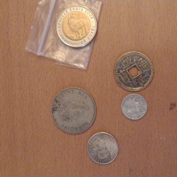 COPY - Coins 🪙 - Picture 1 of 4